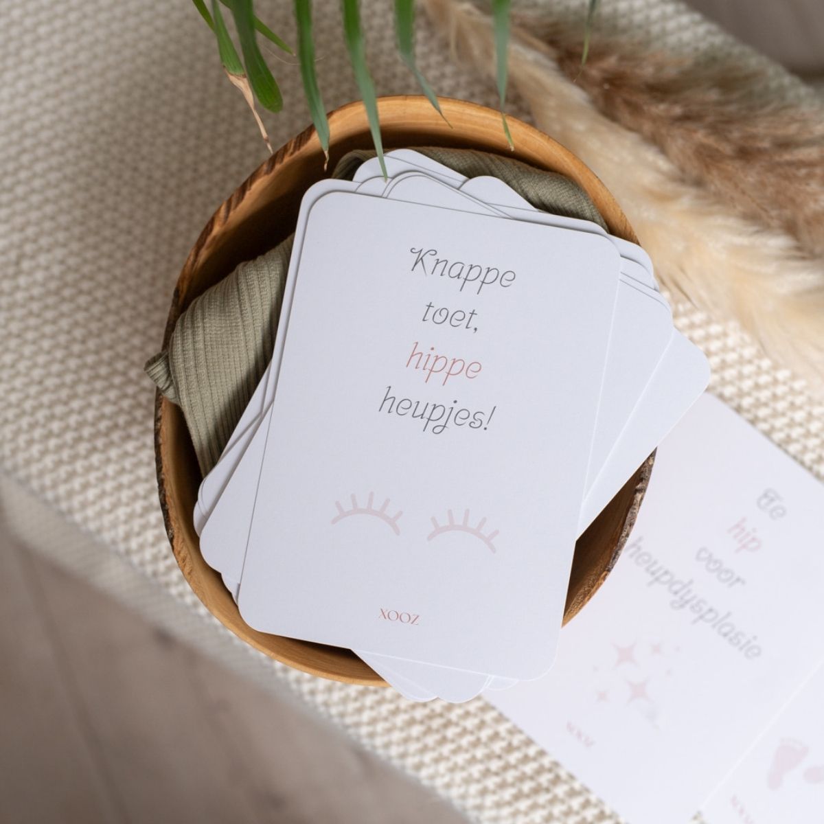 set mijlpaalkaarten voor ouders van baby’s en peuters met een gips- of spreidbroek