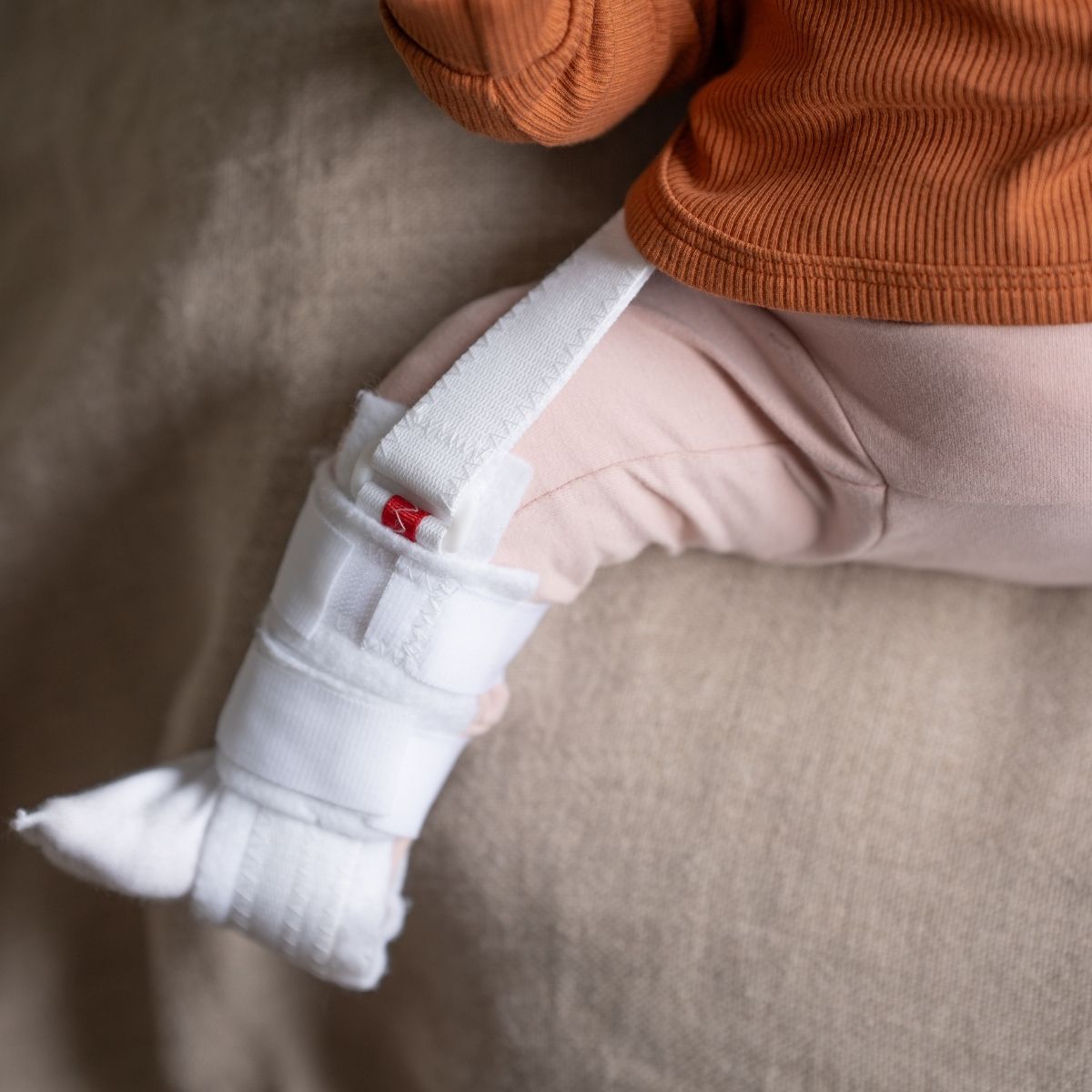 spreidlegging geschikt voor kindjes met een pavlik bandage of campspreider